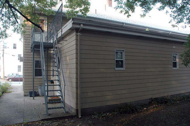 15 Gorham St in Waltham, MA - Building Photo - Building Photo