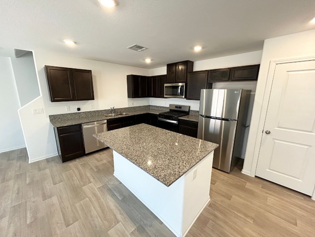5676 Golden Orch St in Las Vegas, NV - Building Photo - Building Photo