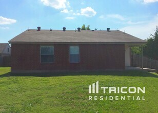 6701 Spur Ridge Ct in Arlington, TX - Building Photo - Building Photo