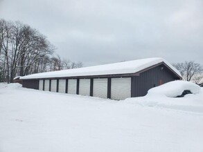 11520 Back Bay Rd in Minocqua, WI - Foto de edificio - Building Photo