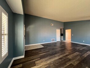 487 Stanford Dr in Barstow, CA - Building Photo - Building Photo