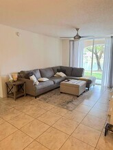 2041 Renaissance Blvd in Hollywood, FL - Building Photo - Building Photo