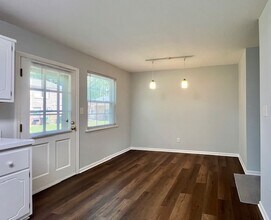 1002 Willow Dr, Unit 26 in Chapel Hill, NC - Foto de edificio - Building Photo