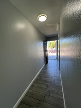 1430 N Acacia St in Anaheim, CA - Foto de edificio - Building Photo