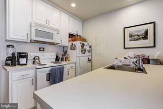 648 C St NE-Unit -1 in Washington, DC - Building Photo - Building Photo