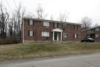 Meadowood Apartments in Louisville, KY - Building Photo - Building Photo