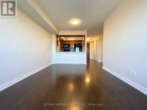 151 Village Green Square in Toronto, ON - Building Photo - Building Photo
