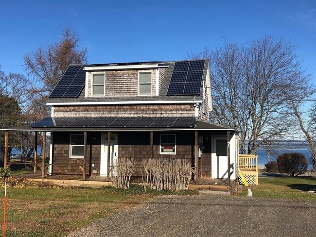 property at 7 Old Orchard Ln