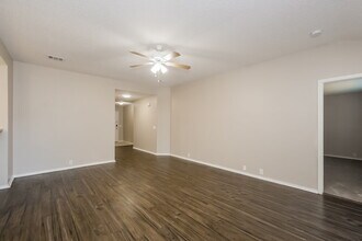 1416 Mosscreek Dr in Denton, TX - Building Photo - Building Photo