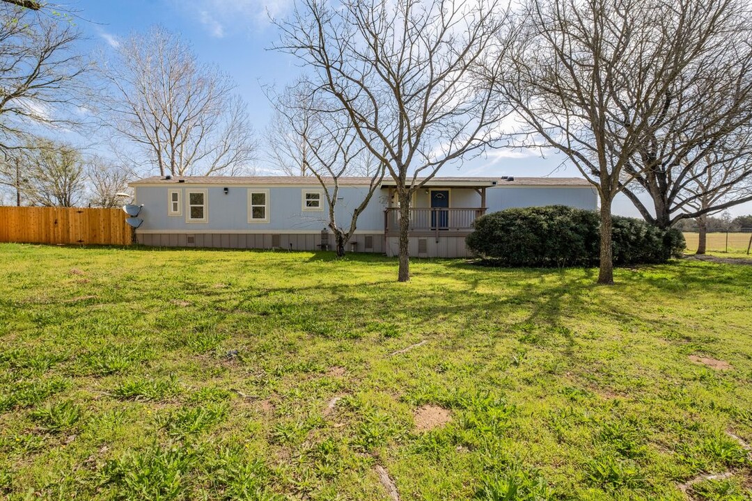 108 Patti Cove S in Bastrop, TX - Building Photo