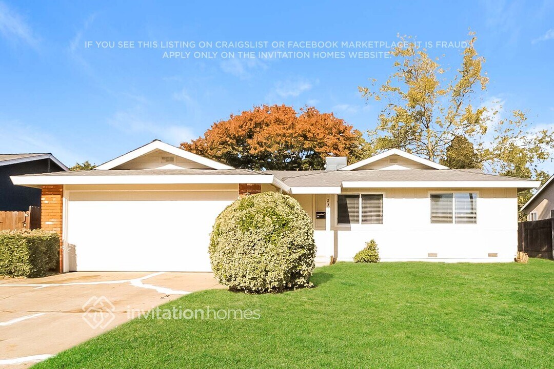 2332 Zinfandel Dr in Rancho Cordova, CA - Building Photo