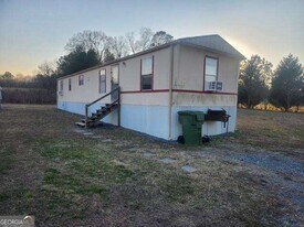 78 Cemetery St in Kingston, GA - Building Photo