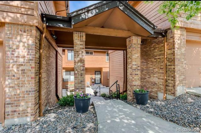 property at 5555 E Briarwood Ave