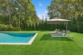 10 Lakewood Ln in Quogue, NY - Building Photo - Building Photo