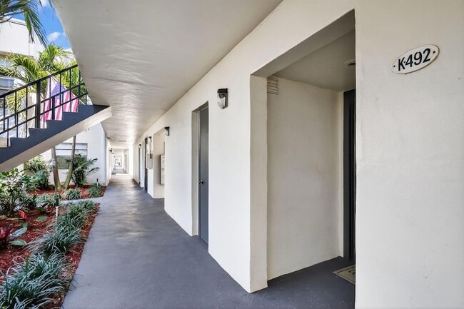 492 Piedmont Ct in Delray Beach, FL - Building Photo - Building Photo