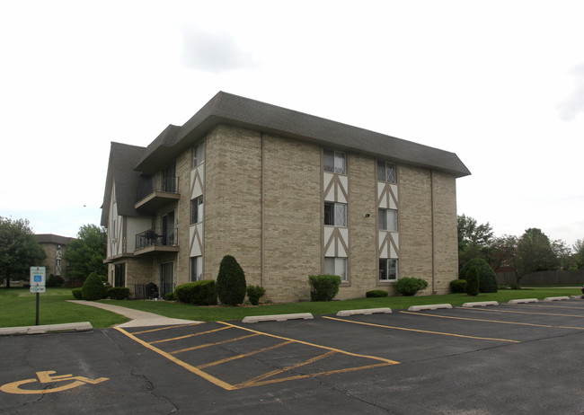 Four 12-unit Apartment Buildings in Mokena, IL - Building Photo - Building Photo