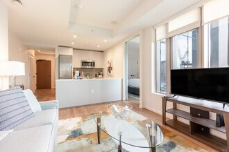 131 Seaport Blvd in Boston, MA - Building Photo - Building Photo