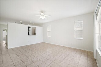 615 Schooner Bay Ct in Valrico, FL - Building Photo - Building Photo