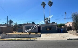 650 Muriel Dr in Barstow, CA - Building Photo