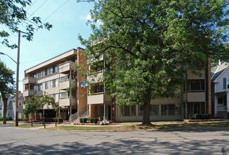 Arch Manor in Ann Arbor, MI - Building Photo - Building Photo