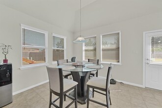 10402 Lake of the Ozarks Dr in Humble, TX - Building Photo - Building Photo