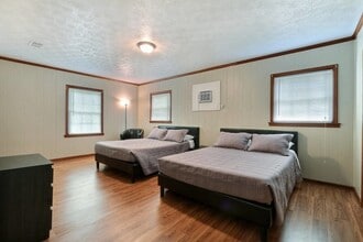 304 E 60th St in Savannah, GA - Building Photo - Building Photo