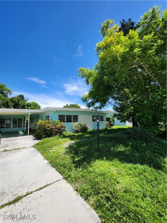 2131 Gorham Ave in Ft. Myers, FL - Foto de edificio - Building Photo