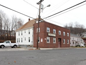 45 Elm St in Winsted, CT - Building Photo - Building Photo