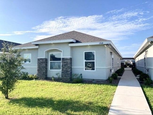 1904 E Davenport St, Unit 4 in Weslaco, TX - Building Photo - Building Photo
