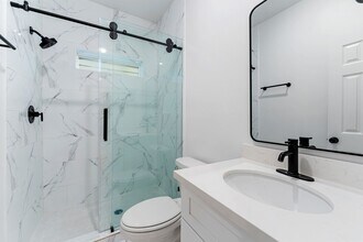 9318 Firnat St in Houston, TX - Building Photo - Building Photo