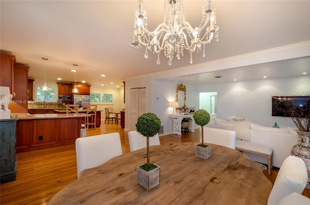 605 Altara Ave in Coral Gables, FL - Building Photo