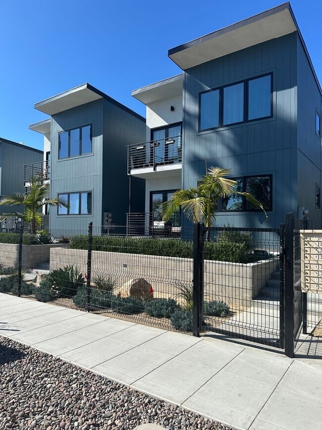 2320 F St in San Diego, CA - Building Photo - Building Photo