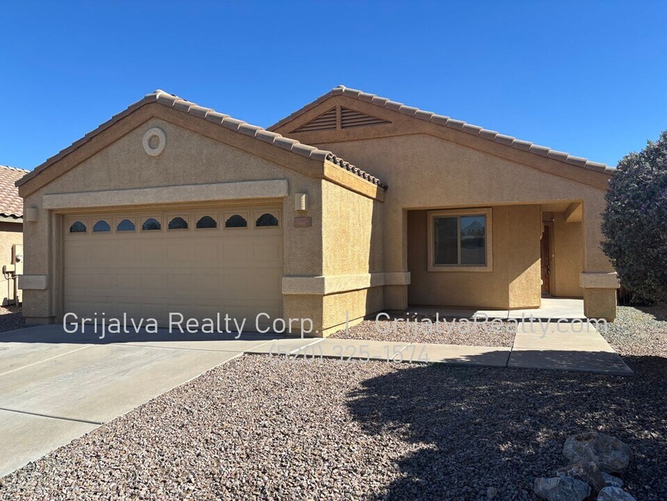 7967 S Talaco Trail in Tucson, AZ - Building Photo