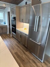 16 Harbor View Ct in San Rafael, CA - Building Photo - Building Photo