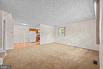 404 Franklin Rd in Glassboro, NJ - Building Photo - Building Photo