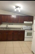 6743 SW 15th St in Miami, FL - Building Photo - Building Photo