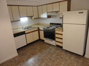 321 Laporte Ct in Cranberry Township, PA - Foto de edificio - Building Photo