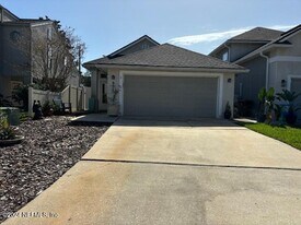 651 Selva Lakes Cir in Atlantic Beach, FL - Building Photo