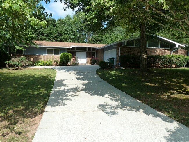 property at 423 Rock Meadow Dr