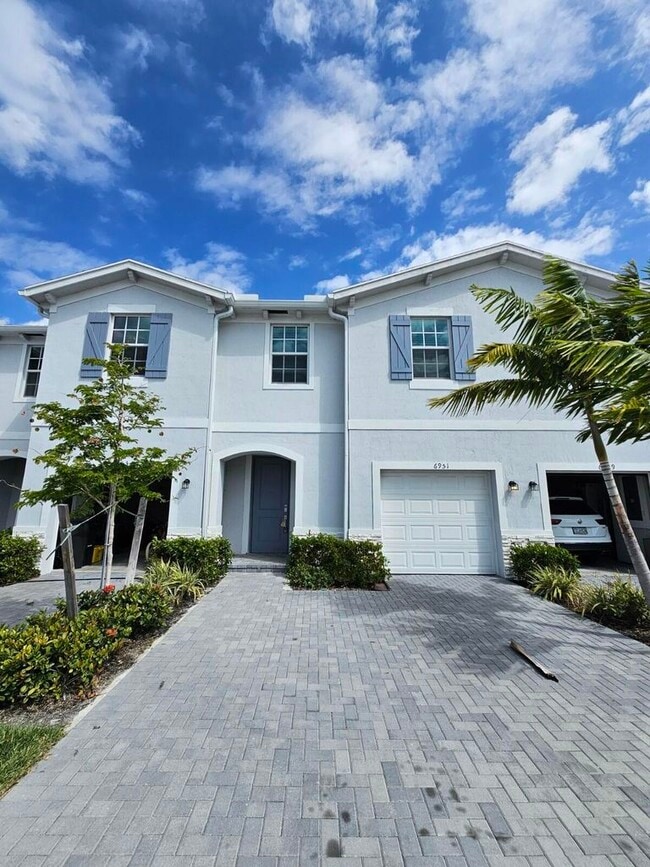 property at 6951 Harbours Edge Ave