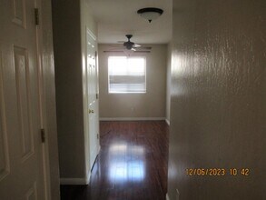 1244 Holt Ave in Hanford, CA - Building Photo - Building Photo