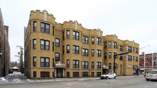 7300 S Jeffrey Blvd in Chicago, IL - Building Photo - Building Photo