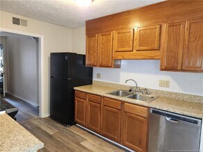 7062 Calamar Dr in Fayetteville, NC - Building Photo - Building Photo