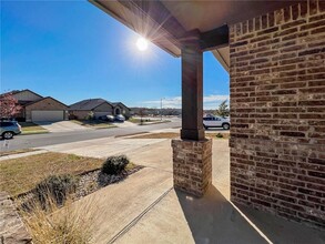 129 Painted Desert Ln in Buda, TX - Building Photo - Building Photo