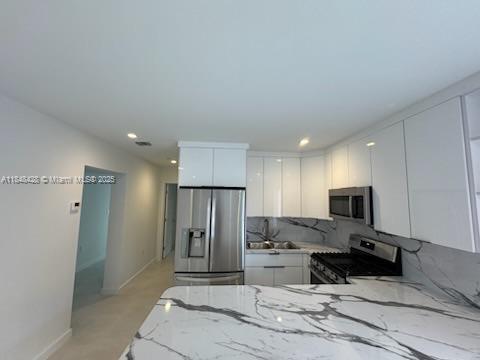 911 Sharar Ave in Opa Locka, FL - Building Photo