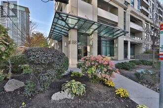 88 Broadway Ave in Toronto, ON - Building Photo - Building Photo