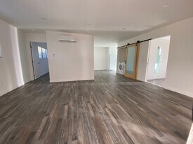 2423 La Presa Ave in Rosemead, CA - Building Photo