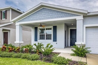 1228 Tyler Lp in Winter Haven, FL - Foto de edificio - Building Photo