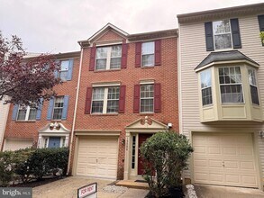 19008 Marksburg Ct, Unit 1504 in Germantown, MD - Foto de edificio - Building Photo
