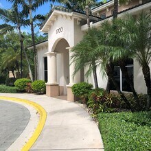 1690 Renaissance Commons Blvd in Boynton Beach, FL - Foto de edificio - Building Photo